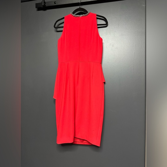 NWOT Carmen Marc Valvo Jeweled Neck Red Peplum Sheath Dress 6 - Picture 5 of 5